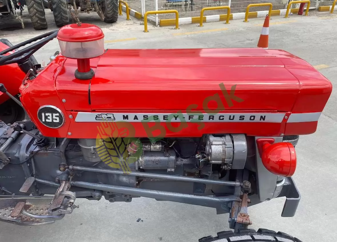 1975 MODEL MASSEY FERGUSON 135 ORJİNAL GÖVDE BOYA YENİ BAKIMLI