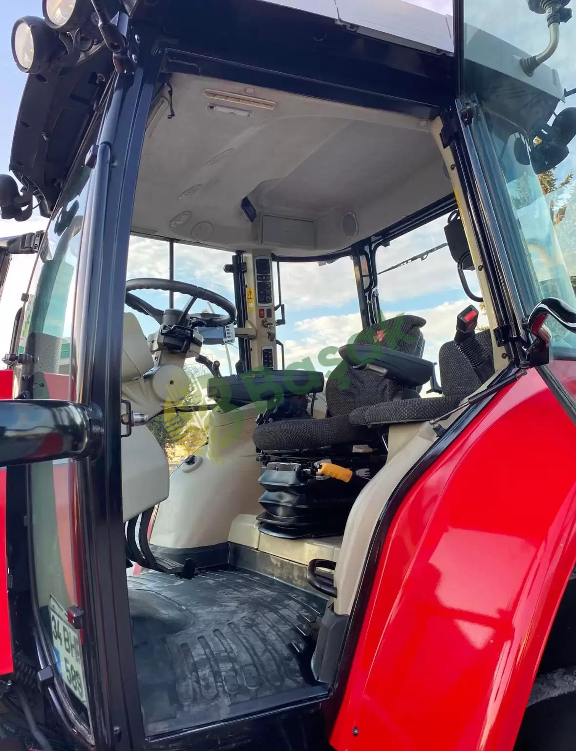 2018 MODEL 7715 S MASSEY FERGUSON EXCLUSİVE DYNA 6 SINIF ÜSTÜ TEMİZLİKTE