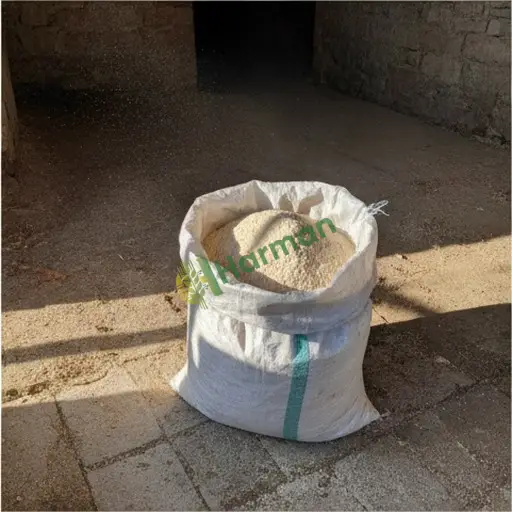 Niğde Ulukışla'da kemik unu satılık