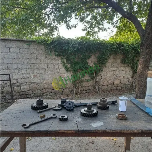 Uşak Sivaslı'da yan sanayi yedek parça satılık
