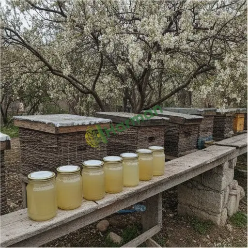 Afyonkarahisar'da akasya balı alıcısıyım
