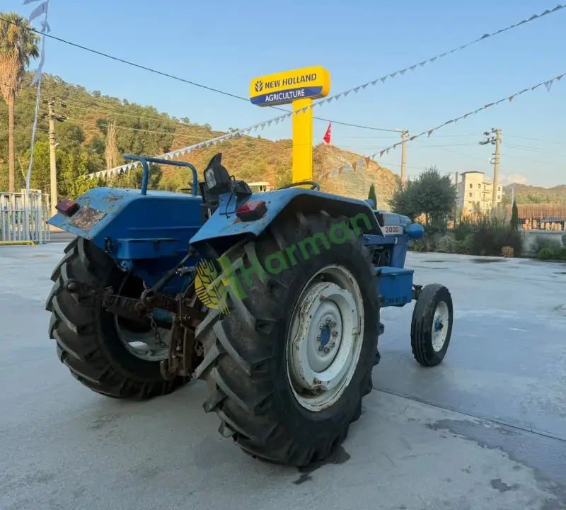 FORD 3000 1972 MODEL