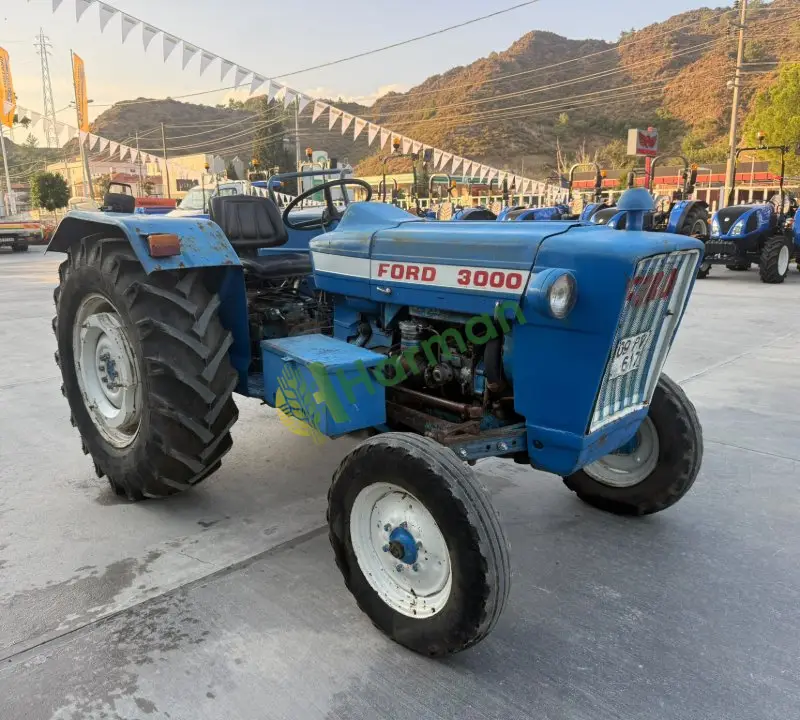 FORD 3000 1972 MODEL
