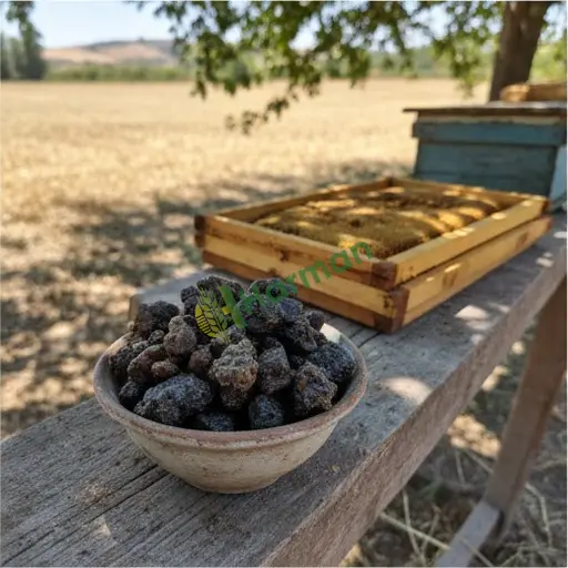 Kayseri Felahiye'de propolis satılır
