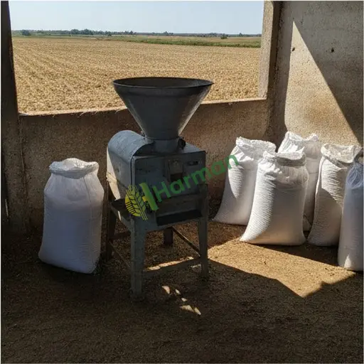 Kırşehir Merkez'den Satılık Yem Ezme Makinesi